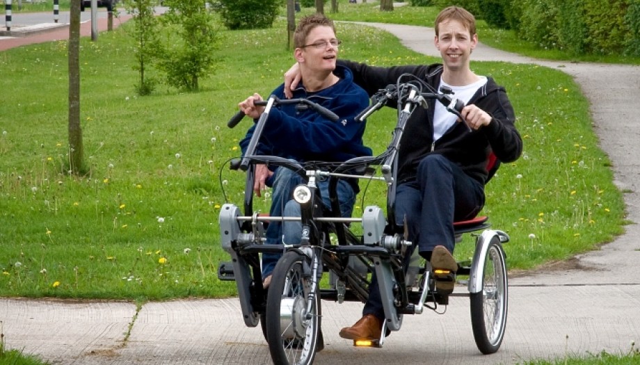 fiets met twee personen